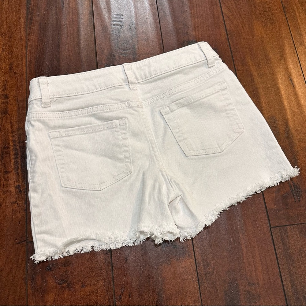 Girls Cat & Jack White Cutoff Denim Jean Shorts Size L (10/12) - Picture 3 of 4